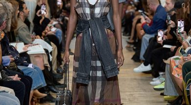 Burberry-Spring_Summer-2023-Collection-Look-10