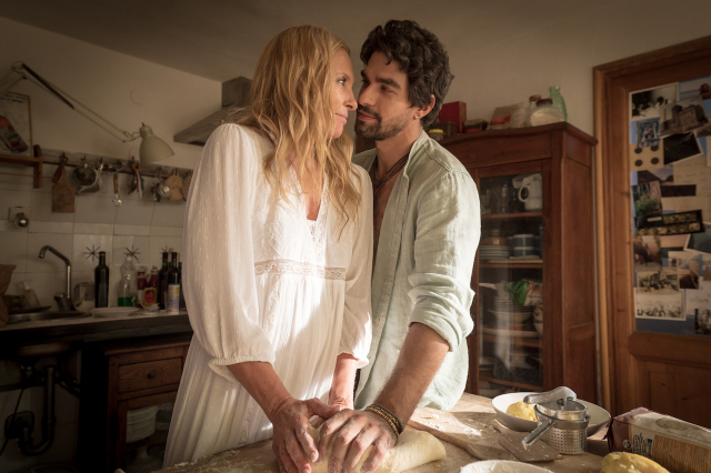 Toni Collette and Giulio Corso in MAFIA MAMMA. Courtesy of Bleecker Street. Toni Collette and Giulio Corso in MAFIA MAMMA. Courtesy of Bleecker Street.