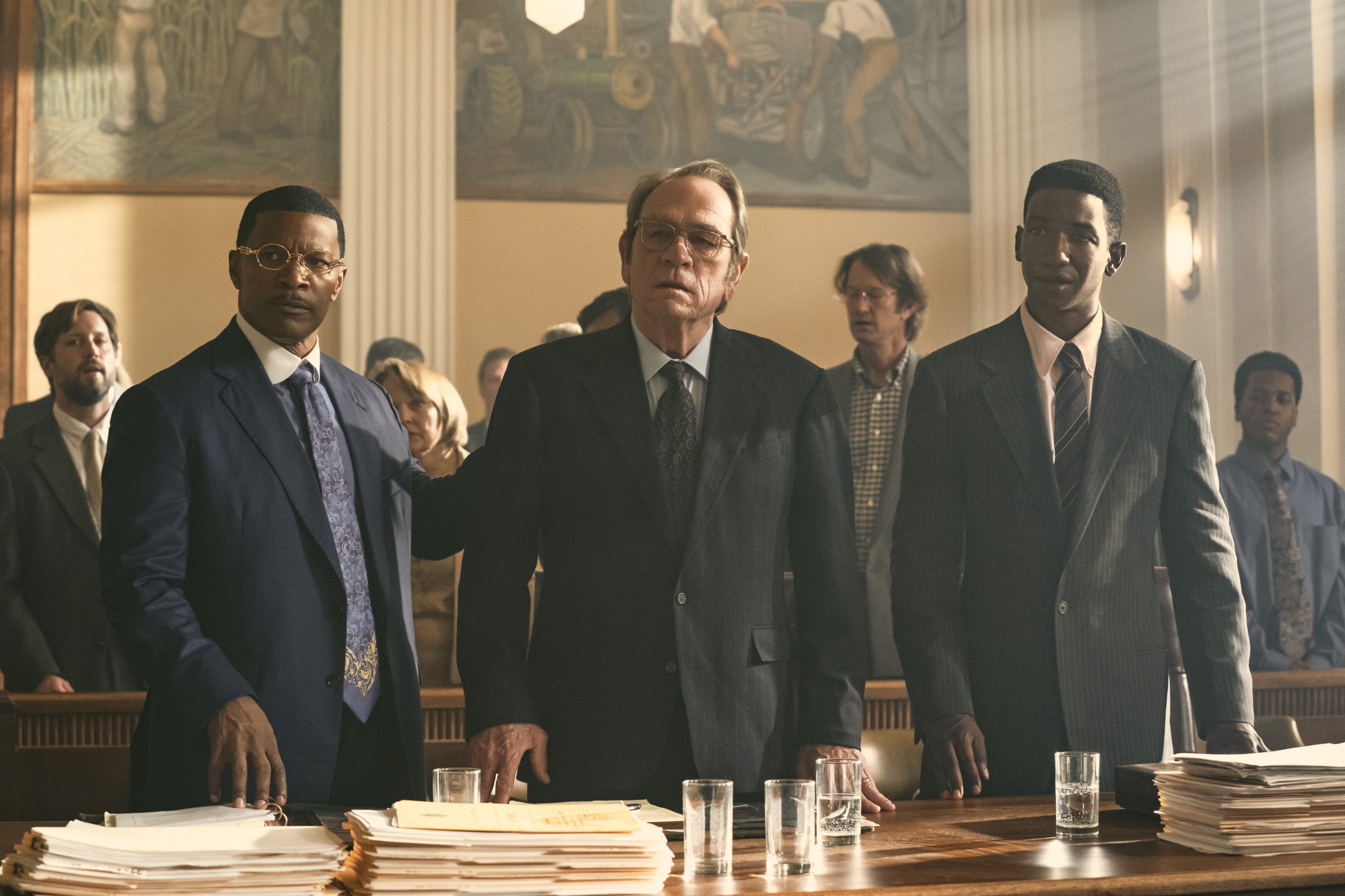 Jamie Foxx as Willie Gary, Pamela Reed as Annette O'Keefe, Tommy Lee Jones as Jeremiah O'Keefe, and Mamoudou Athie as Hal Dockins in The Burial Photo: Skip Bolen © AMAZON CONTENT SERVICES LLC