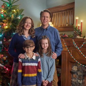 Judy Greer as Grace, Sebastian Billingsley-Rodriguez as Charlie, Molly Wright as Beth, and Pete Holmes as Bob in The Best Christmas Pageant Ever. Photo Credit: Allen Fraser